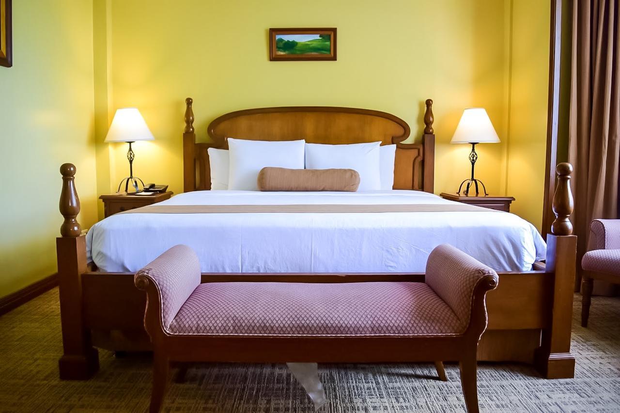 The Manor At Camp John Hay Hotel Baguio City Kültér fotó